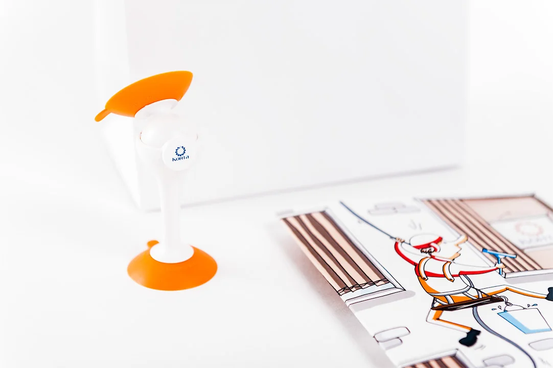 Дизайн полиграфии для поздравления сотрудников